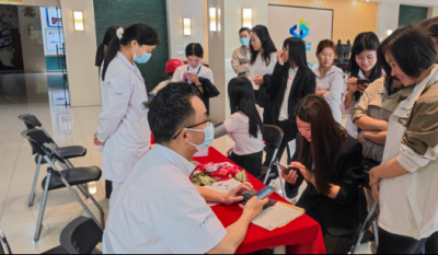 把脈問診送健康，暖心服務(wù)進(jìn)企業(yè)——合肥金年會體育官方網(wǎng)站攜手廣瑞醫(yī)療開展“健康進(jìn)企業(yè)”義診活動
